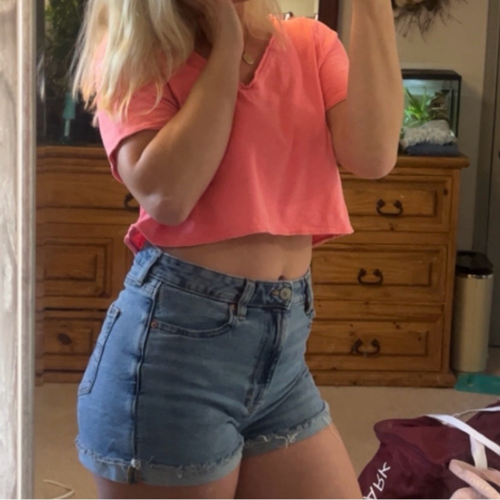 Aerie pink cropped tee
